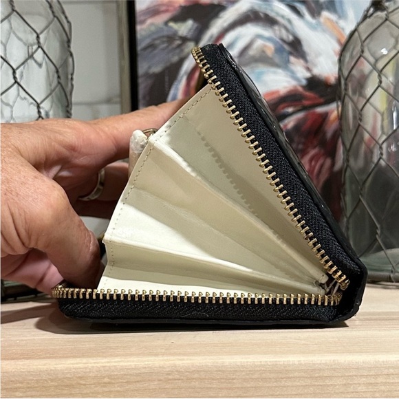 New! Kate Spade Neda Wallet Yaletown Black Patent Polyvinyl - Picture 12 of 14